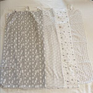 4 Gray and White Patterned Baby Swaddle Blankets